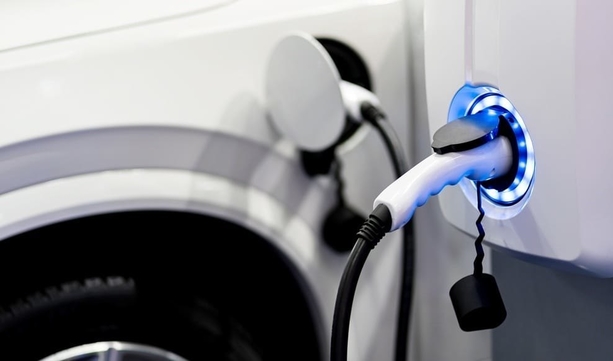 Kiedy warto zdecydować się na elektryczny samochód dostawczy?
