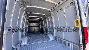 IVECO Daily 35S14 V FURGON